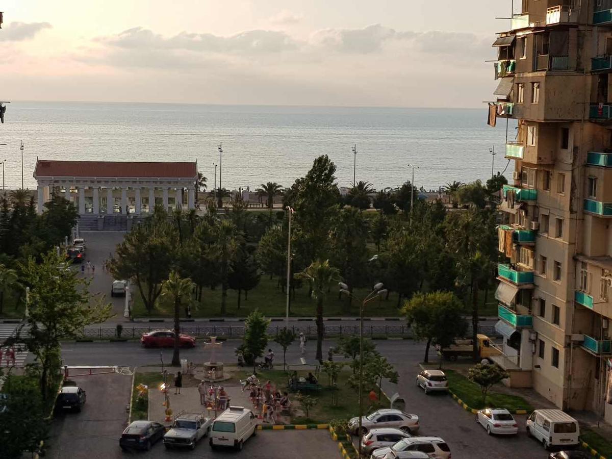Apt Khimshiashvili 11 Appartamento Batumi Esterno foto